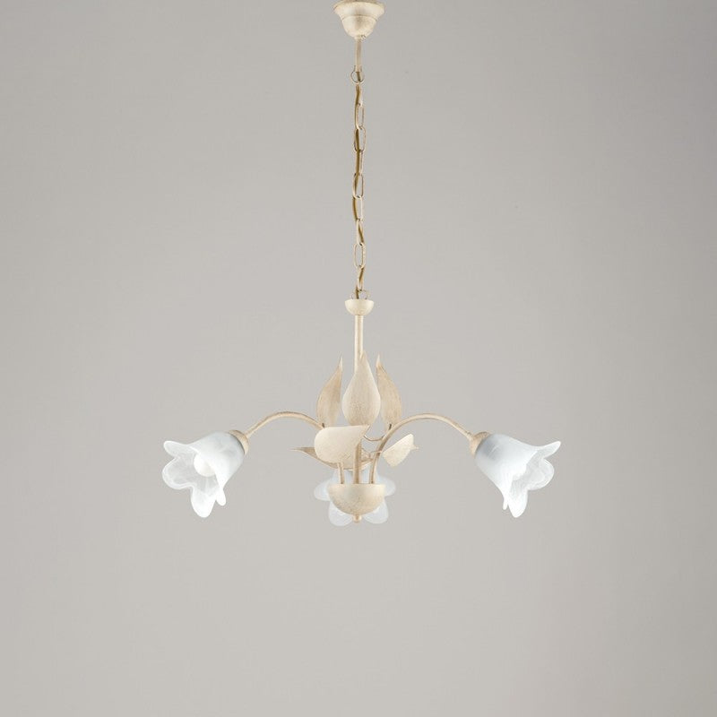 Lustre en fer doré ivoire à trois lumières en verre albâtre blanc 60x h43 cm