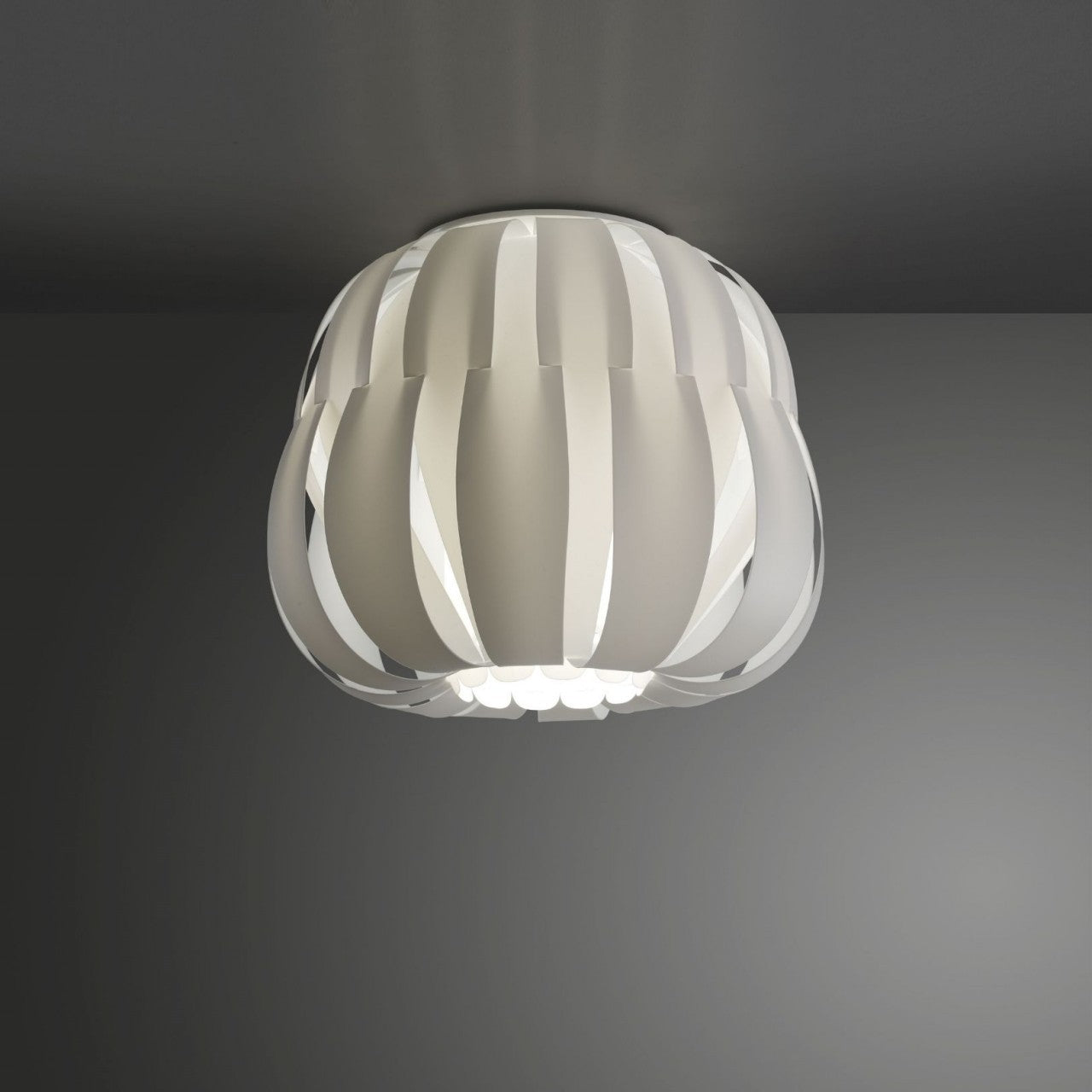 Plafonnier blanc cm. 19h x 17h