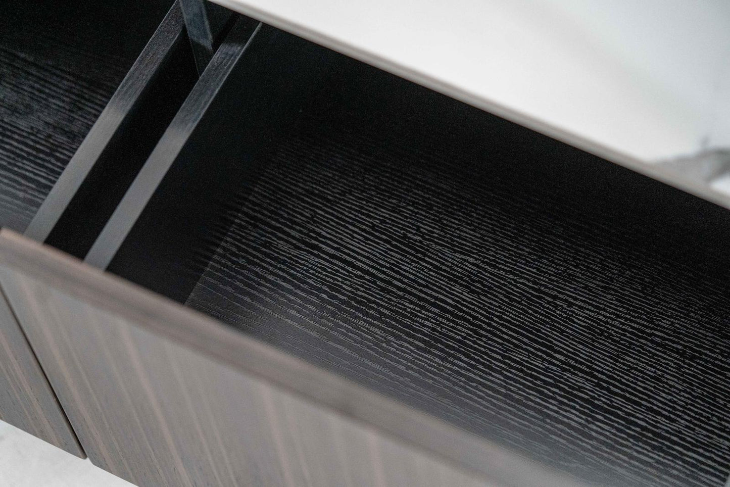 Meuble TV noir-ébène 400 cm x 1800 cm H. 450 cm