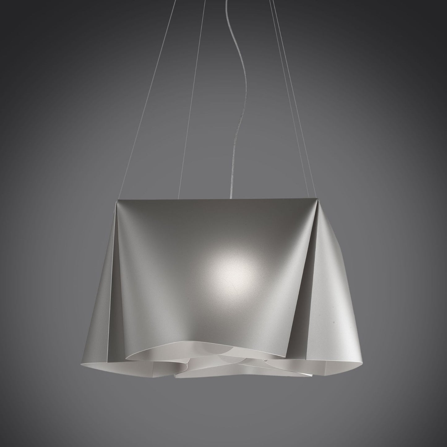 Suspension argentée en métal chromé Cm. 59 x 31h