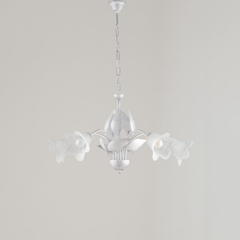 Lustre en fer blanc argenté cinq lumières avec verre en albâtre blanc 68x h43 cm