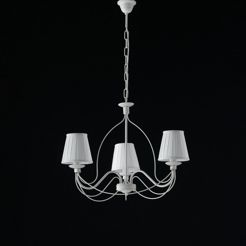 Lustre en fer blanc shabby à trois lumières, abat-jour blancs 53x h43 cm