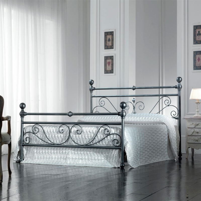 Lit double en fer avec pied de lit Noir Argent NONNA 173x215x h128 cm
