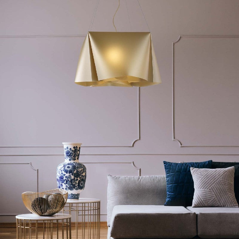 Lustre suspension WANDA à cinq lumières en Polilux Gold diamètre 59x h31 cm