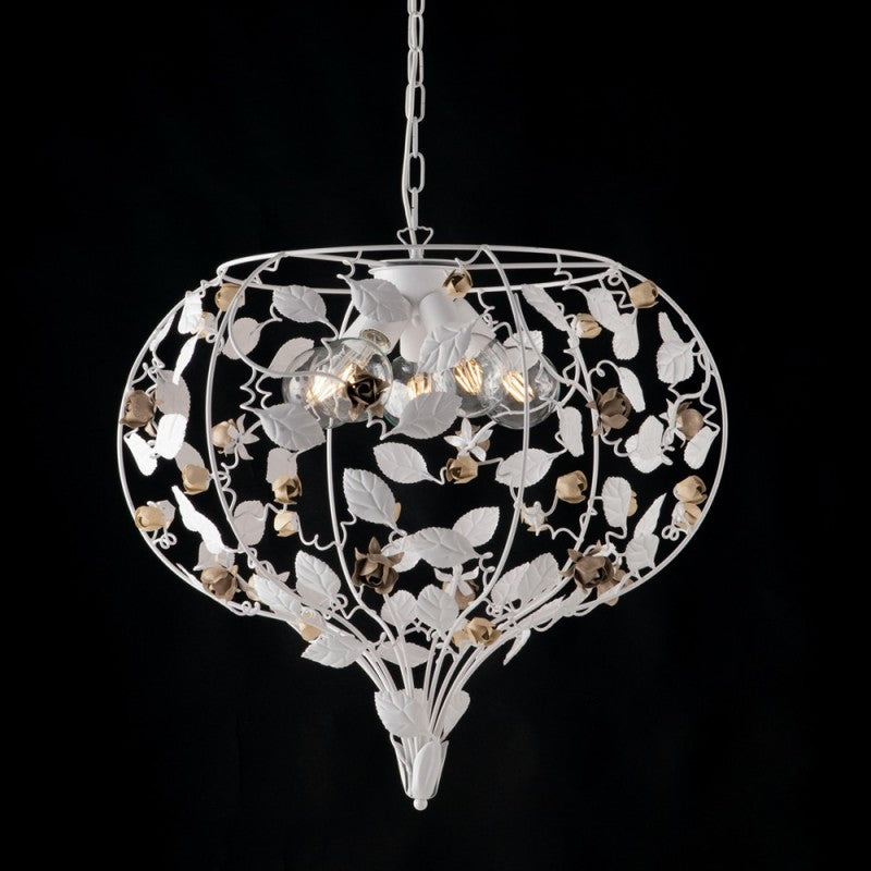 Lustre en fer laqué blanc à décoration shabby, 5 lumières et finitions ivoire et tourterelle