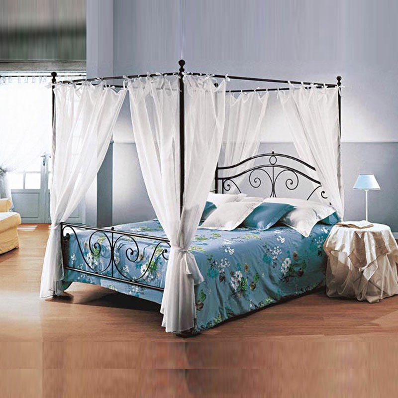 Lit double en fer avec baldaquin noir