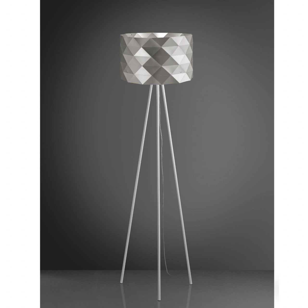 Support trépied argenté en métal Cm. 40x146h