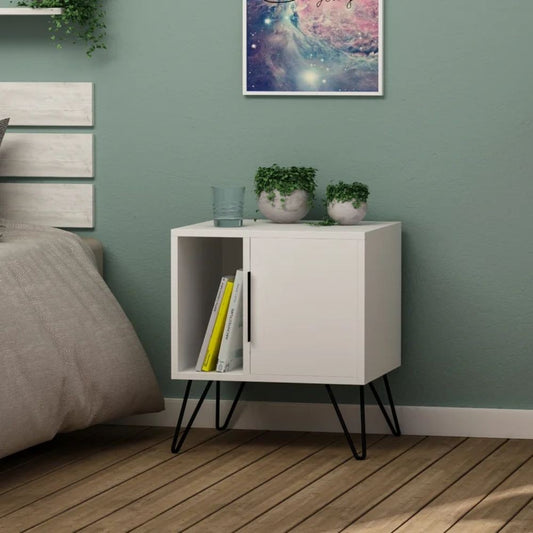 Table de chevet blanche Glynn avec porte et compartiment ouvert