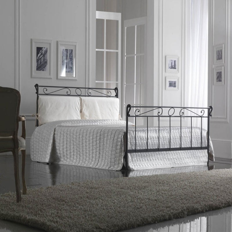 Lit double en fer avec pied de lit Noir LEONARDO 170x218x h118 cm