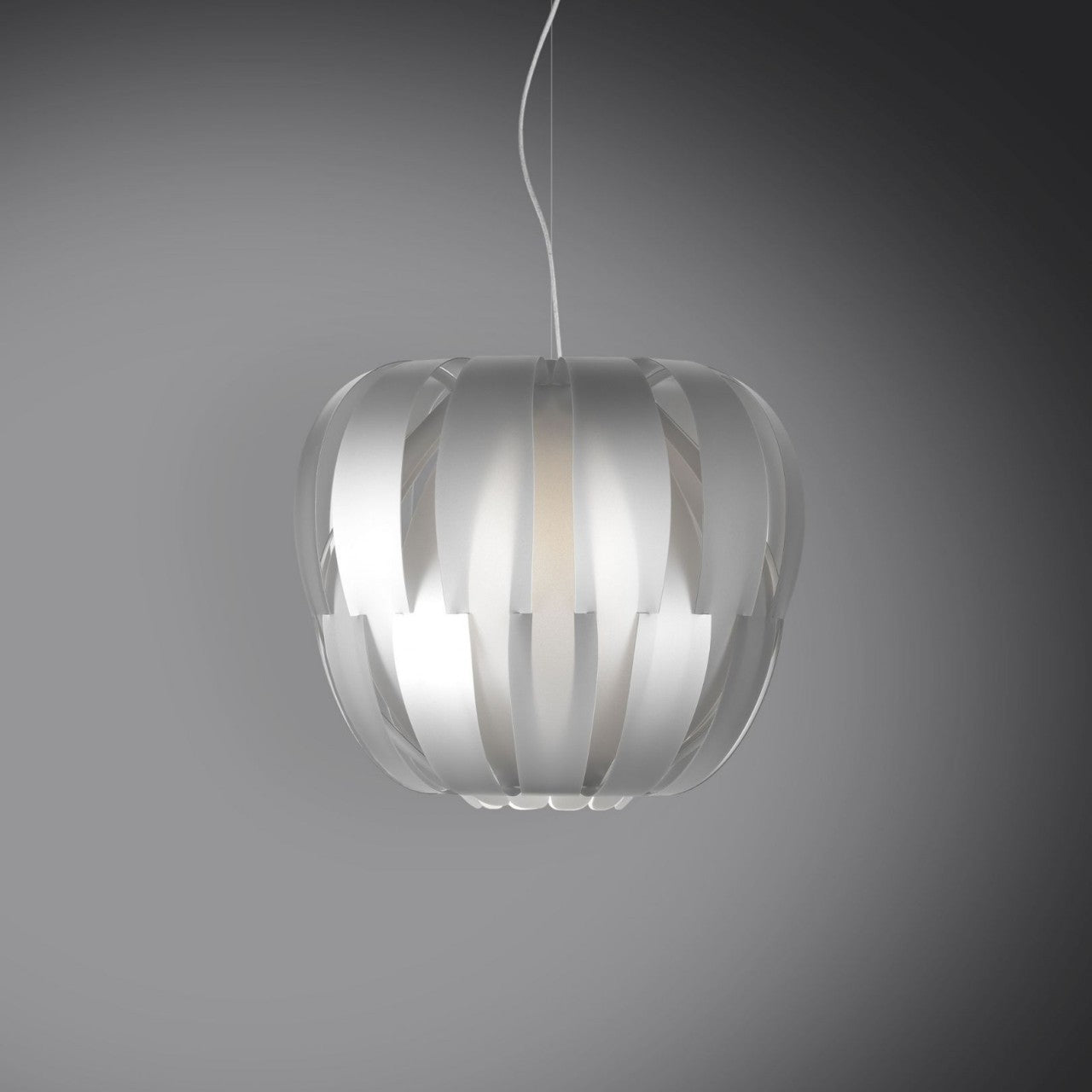 Suspension argentée en métal chromé Cm. 19x16h