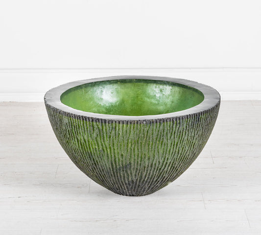 Vase en résine verte 80x80x45h cm