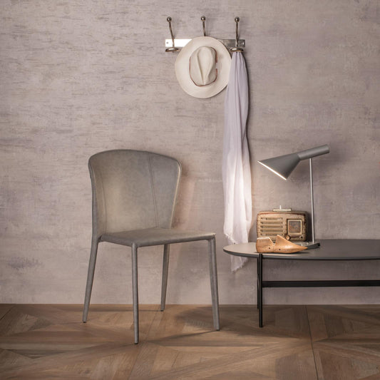 4x Chaise en simili cuir et assise gris clair 49x56x82h cm