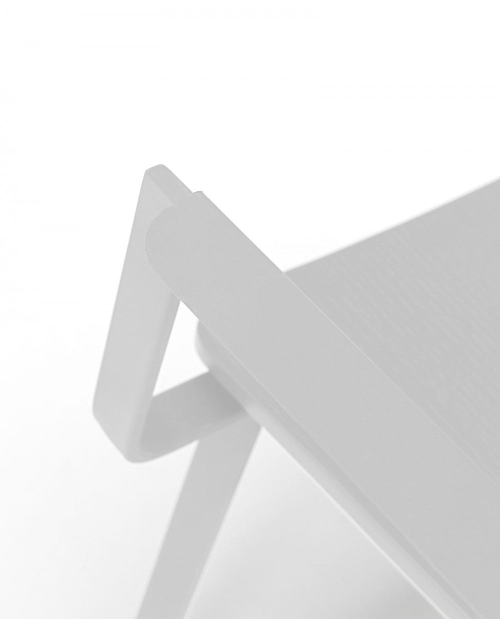 4x Chaise en bois laqué - Tête de table Woody