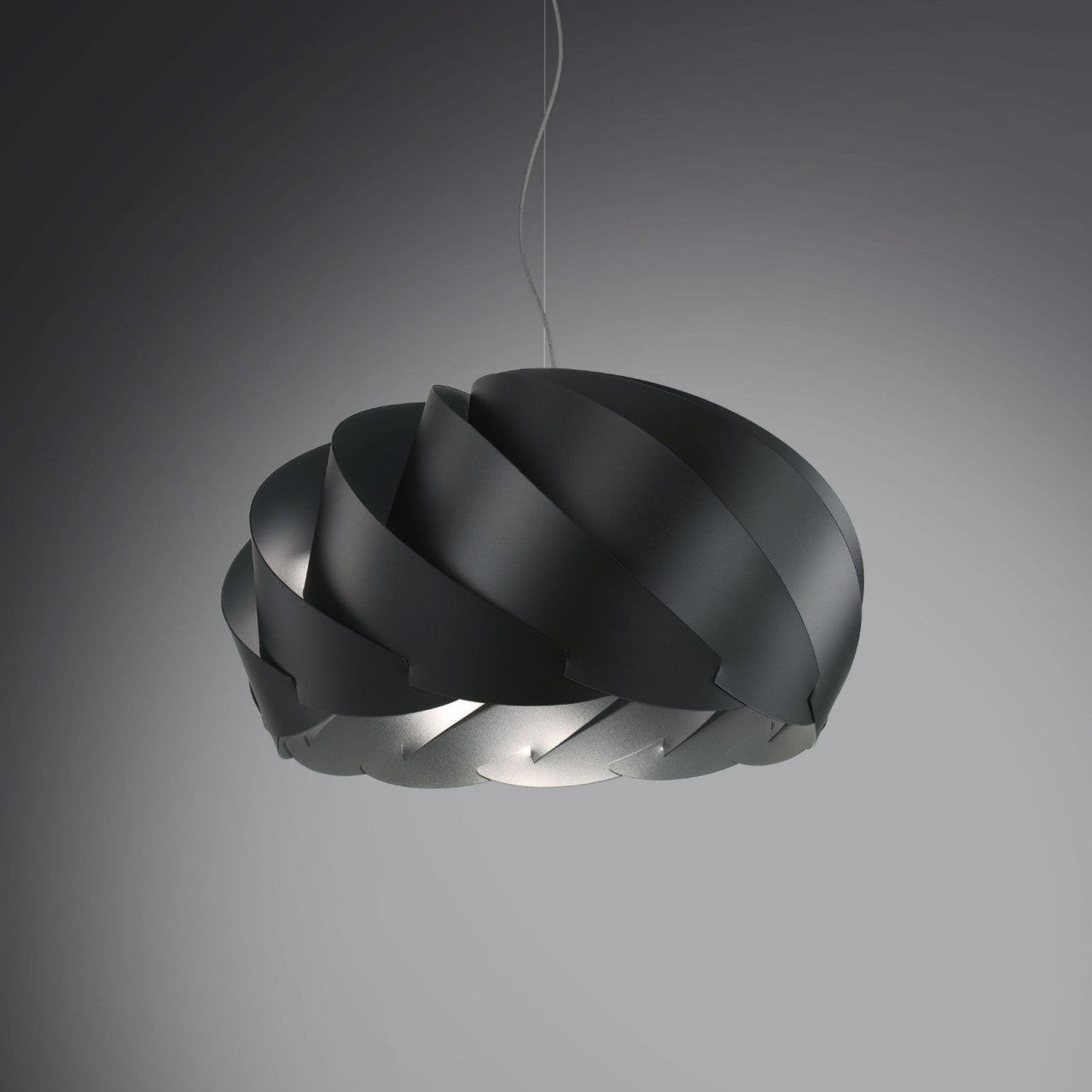 Suspension noire en métal chromé Cm. 42x26h