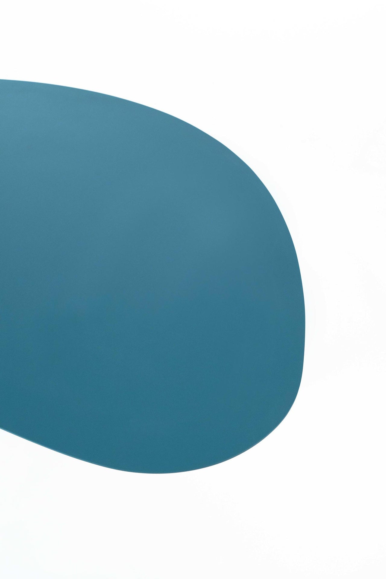 Table basse en MDF vert pétrole et piètement gris chromé 140x80x32h cm