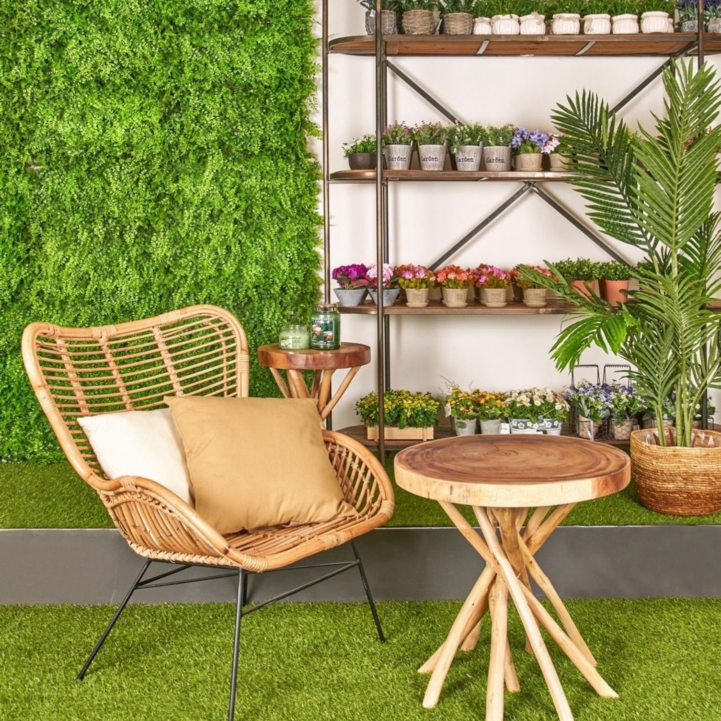 Table basse en bois cm. 56x56