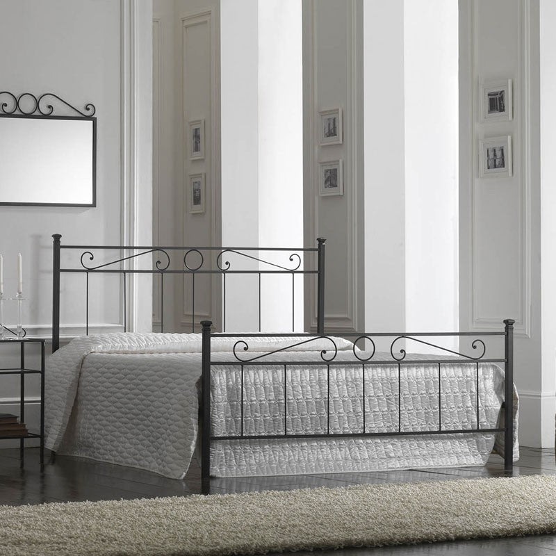 Lit double en fer avec pied de lit Noir TEVERE 166x208x h117 cm