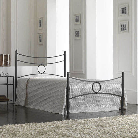 Lit Queen size en fer avec pied de lit Noir CONCA 126x208x h117 cm