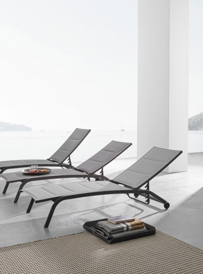 Bain de soleil Cléopas en aluminium anthracite à roulettes