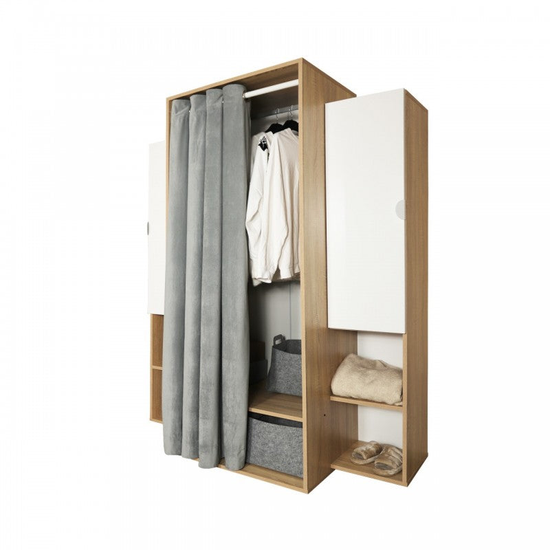Armoire en chêne avec portes et portemanteau pour cabine ou chambre