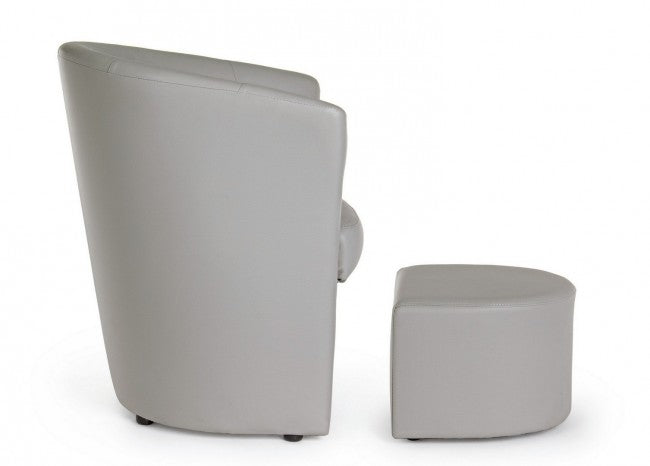 Fauteuil avec pouf gris clair en simili cuir style design